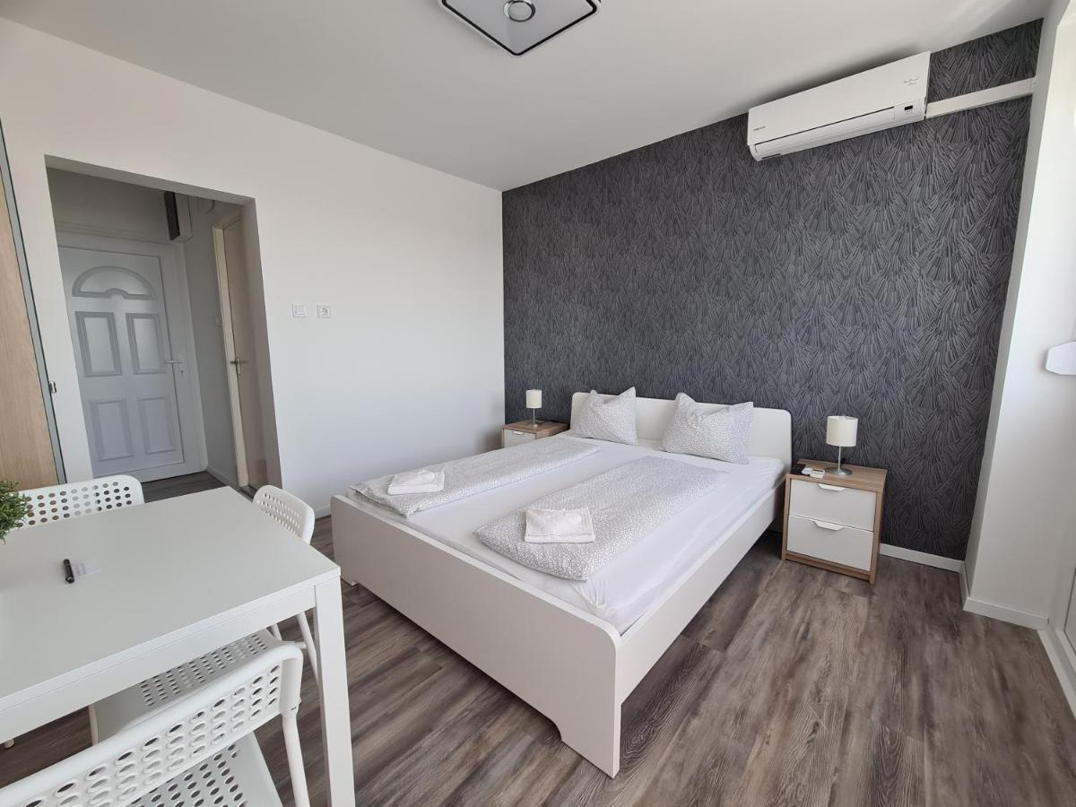 Surman Apartmanok Siófok Esterno foto
