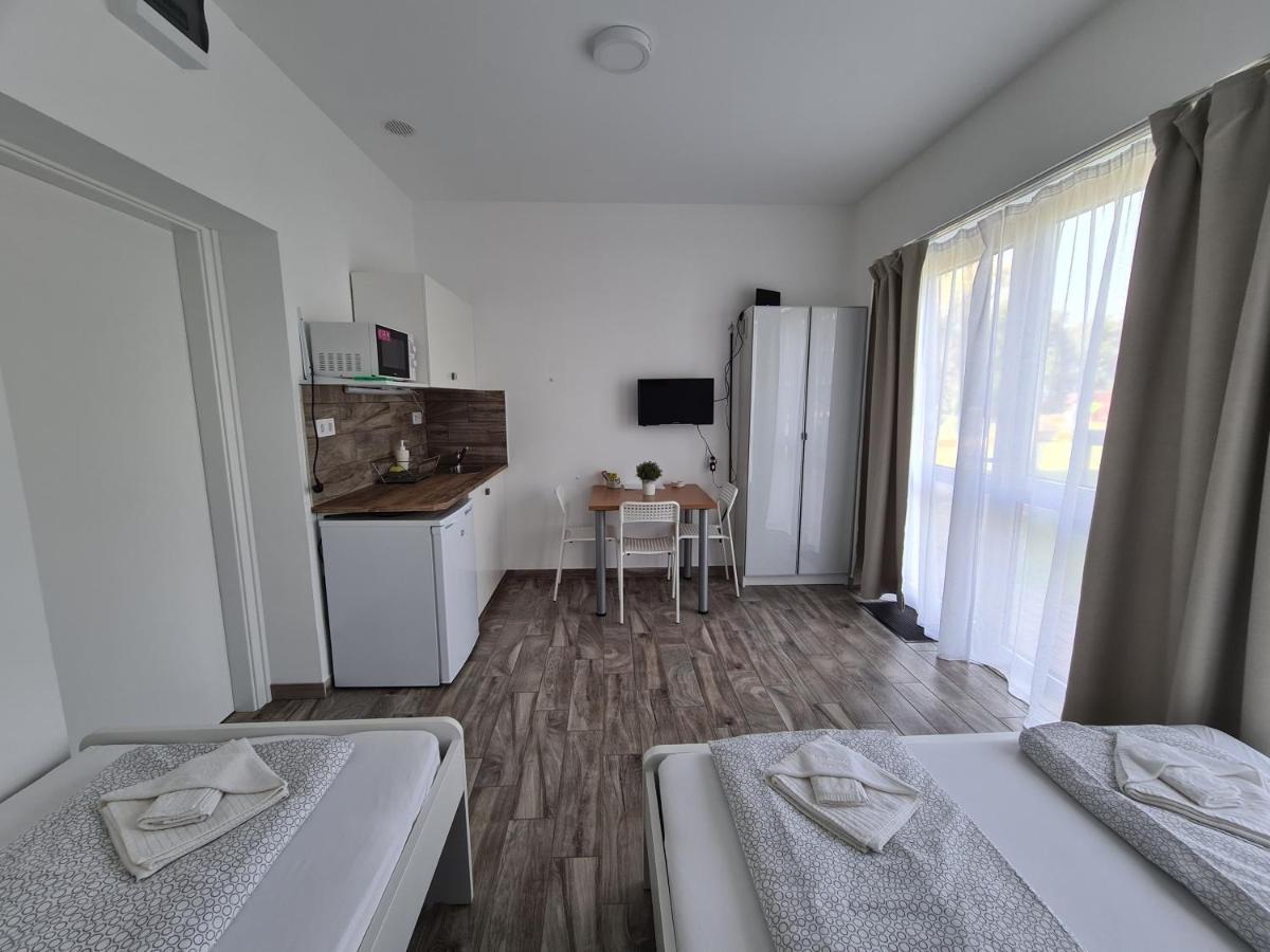 Surman Apartmanok Siófok Esterno foto