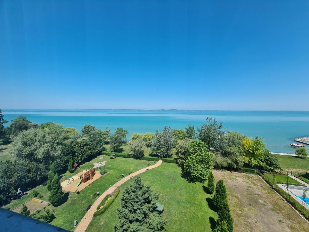 Surman Apartmanok Siófok Esterno foto