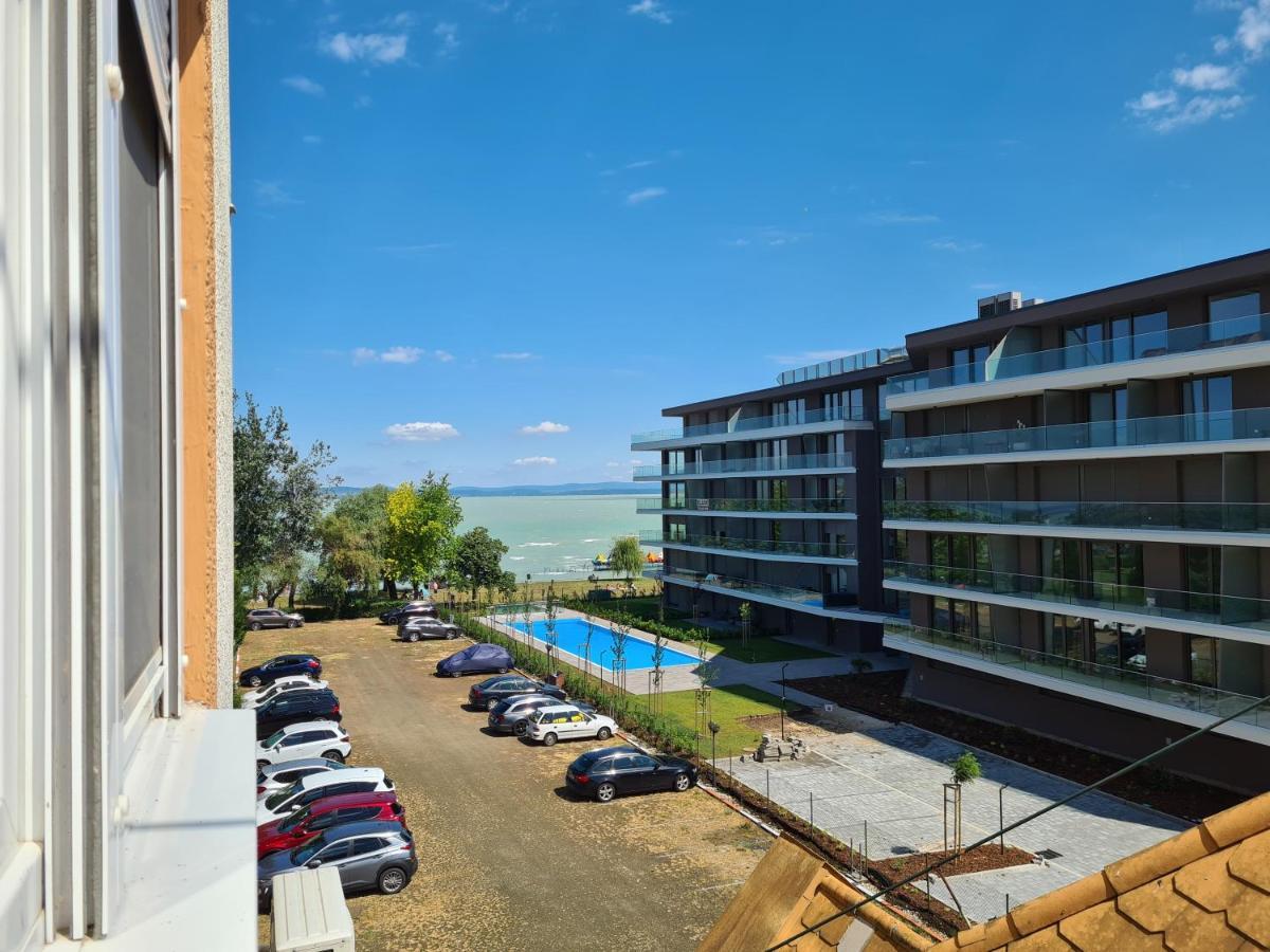 Surman Apartmanok Siófok Esterno foto