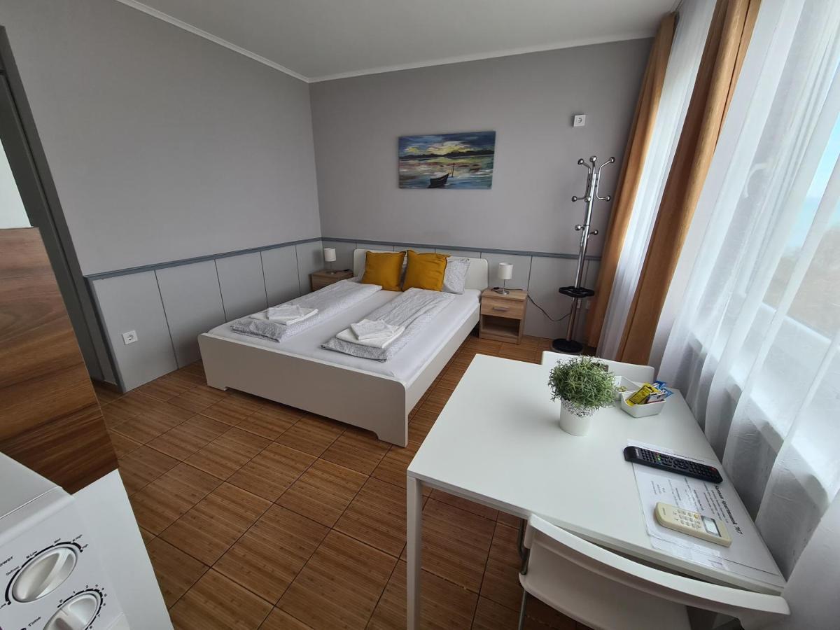 Surman Apartmanok Siófok Esterno foto