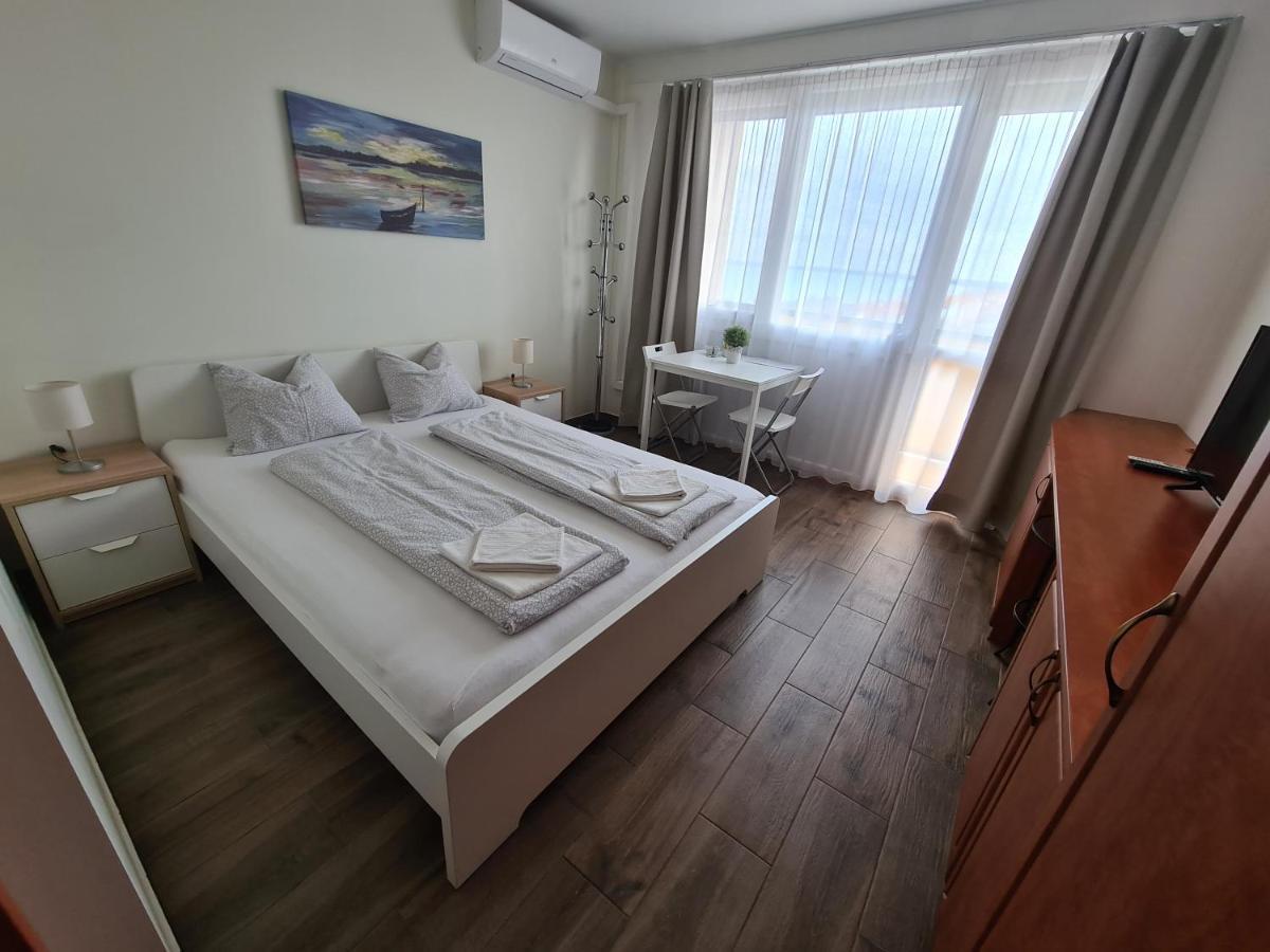 Surman Apartmanok Siófok Esterno foto