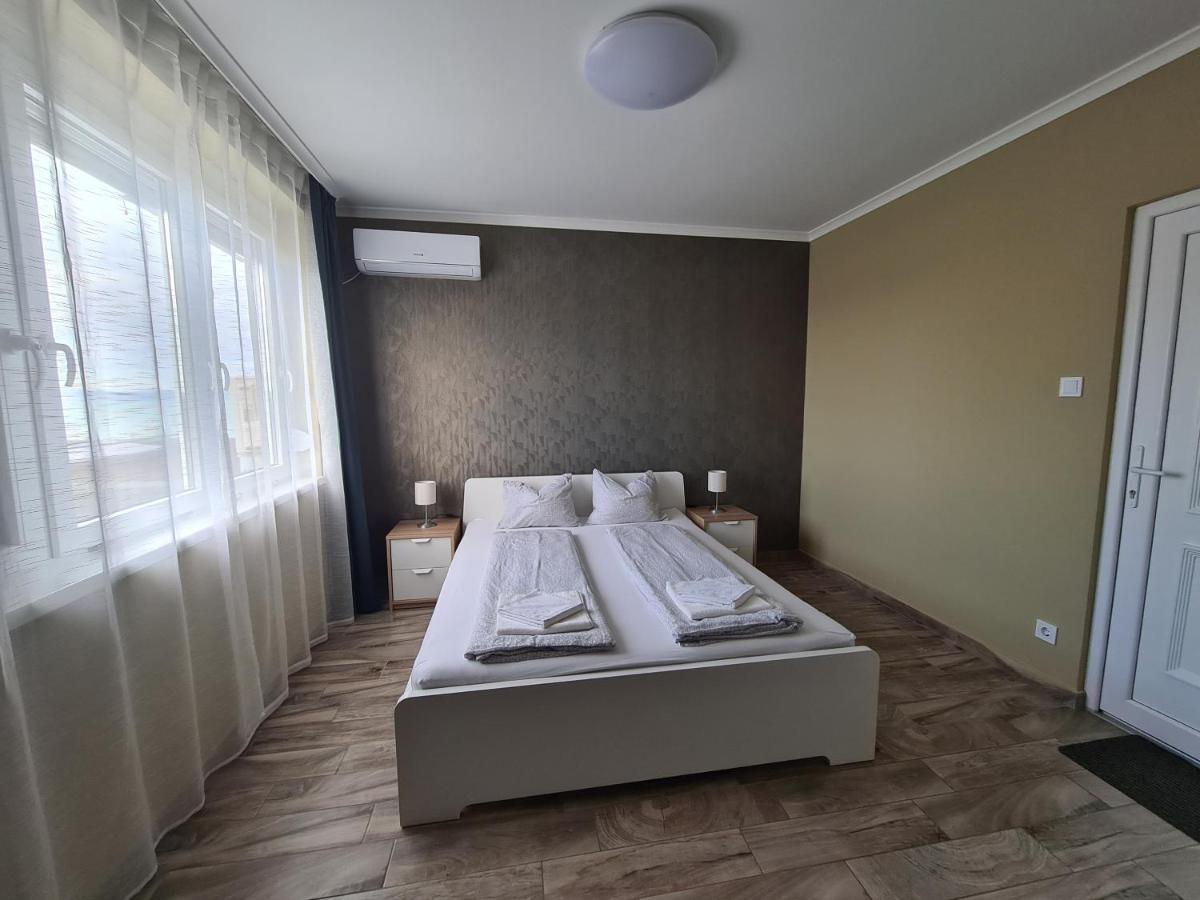 Surman Apartmanok Siófok Esterno foto