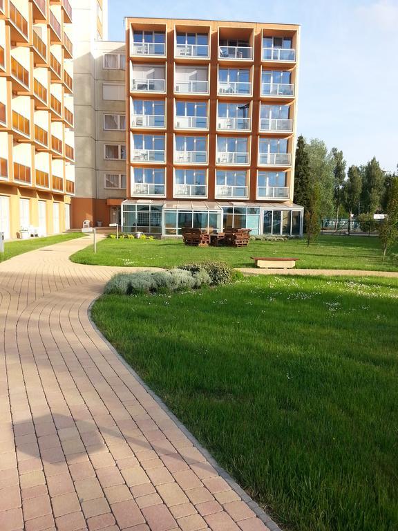 Surman Apartmanok Siófok Esterno foto